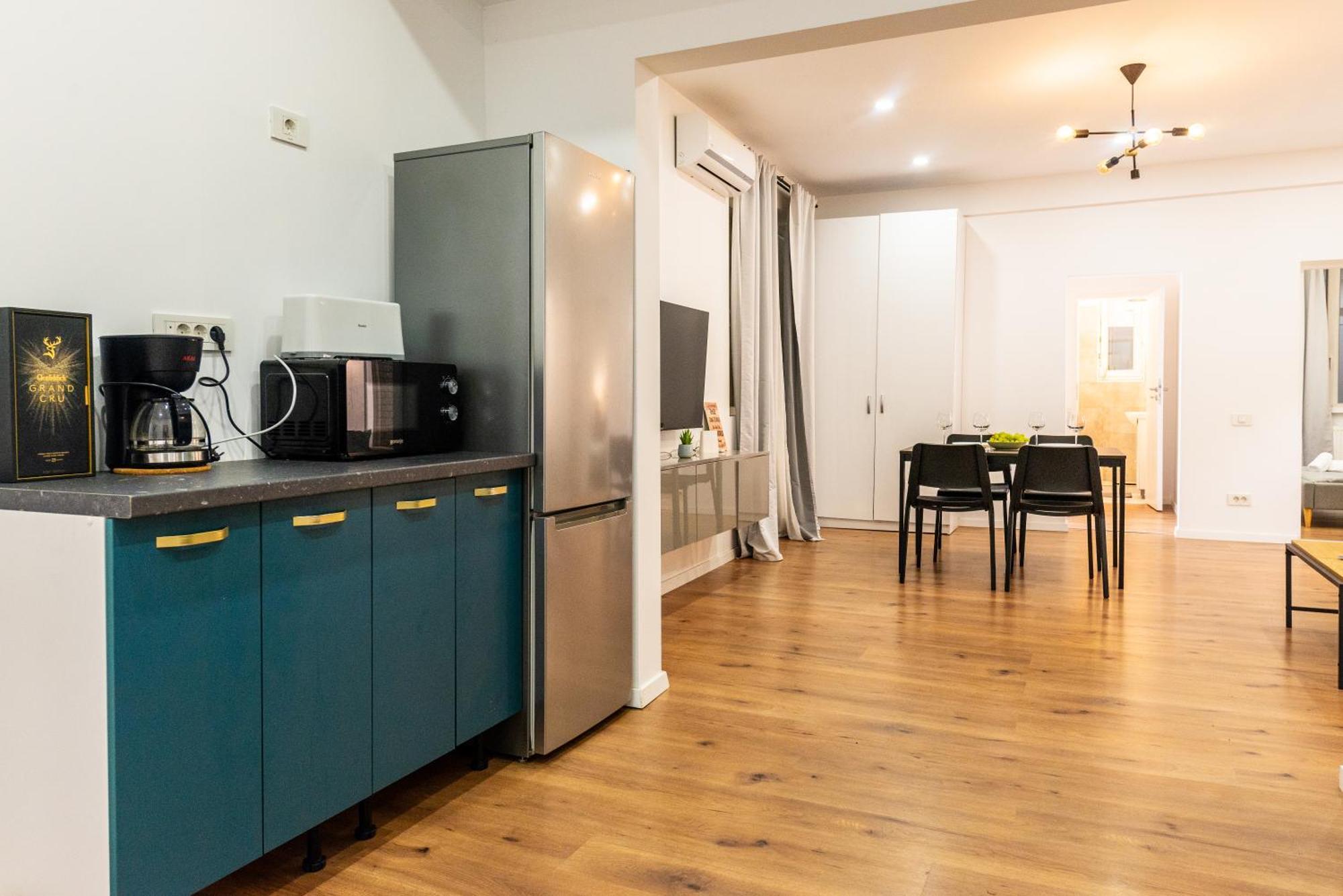 Ultracentral Spacious Apartment 4Br Bukarest Eksteriør billede