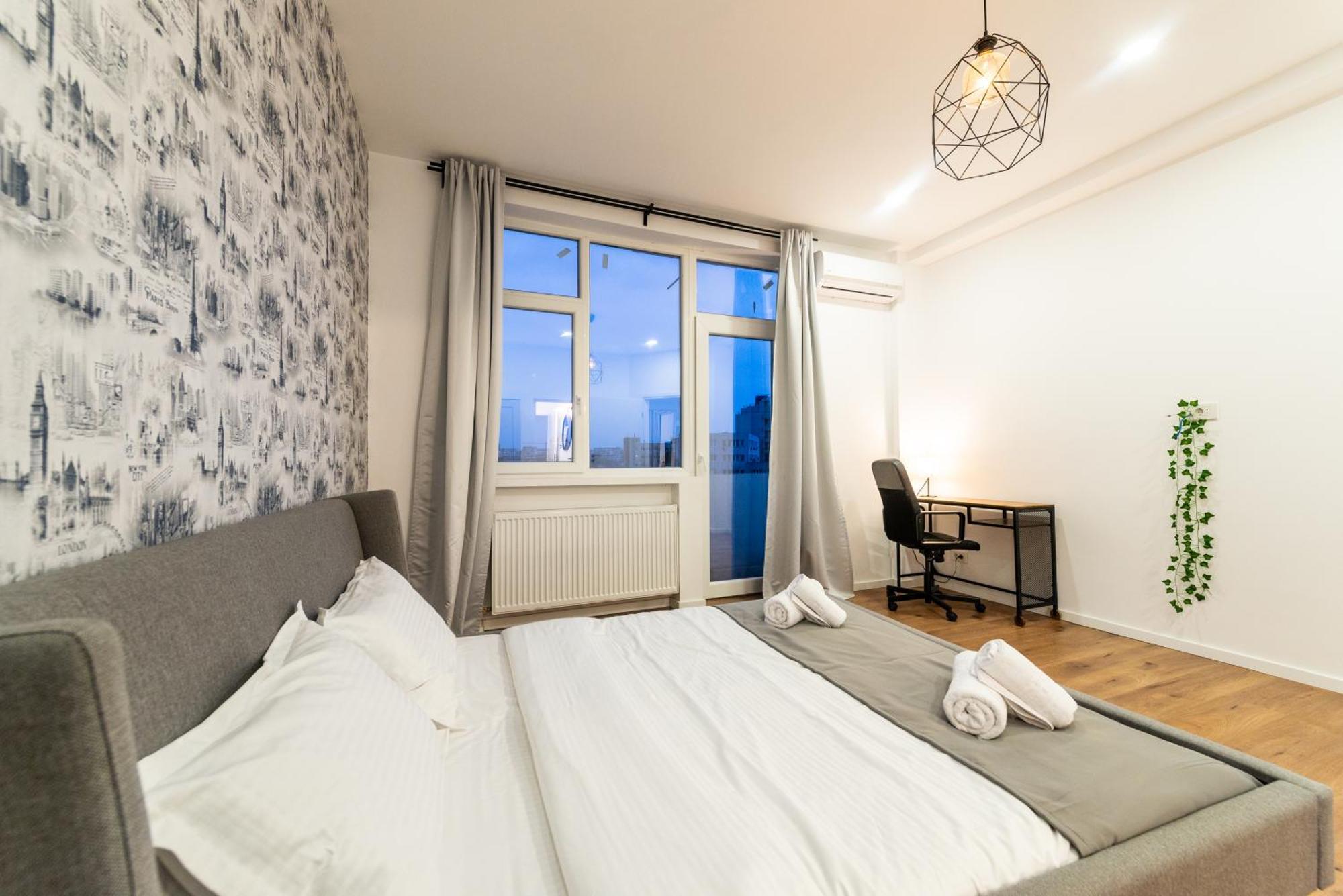 Ultracentral Spacious Apartment 4Br Bukarest Eksteriør billede