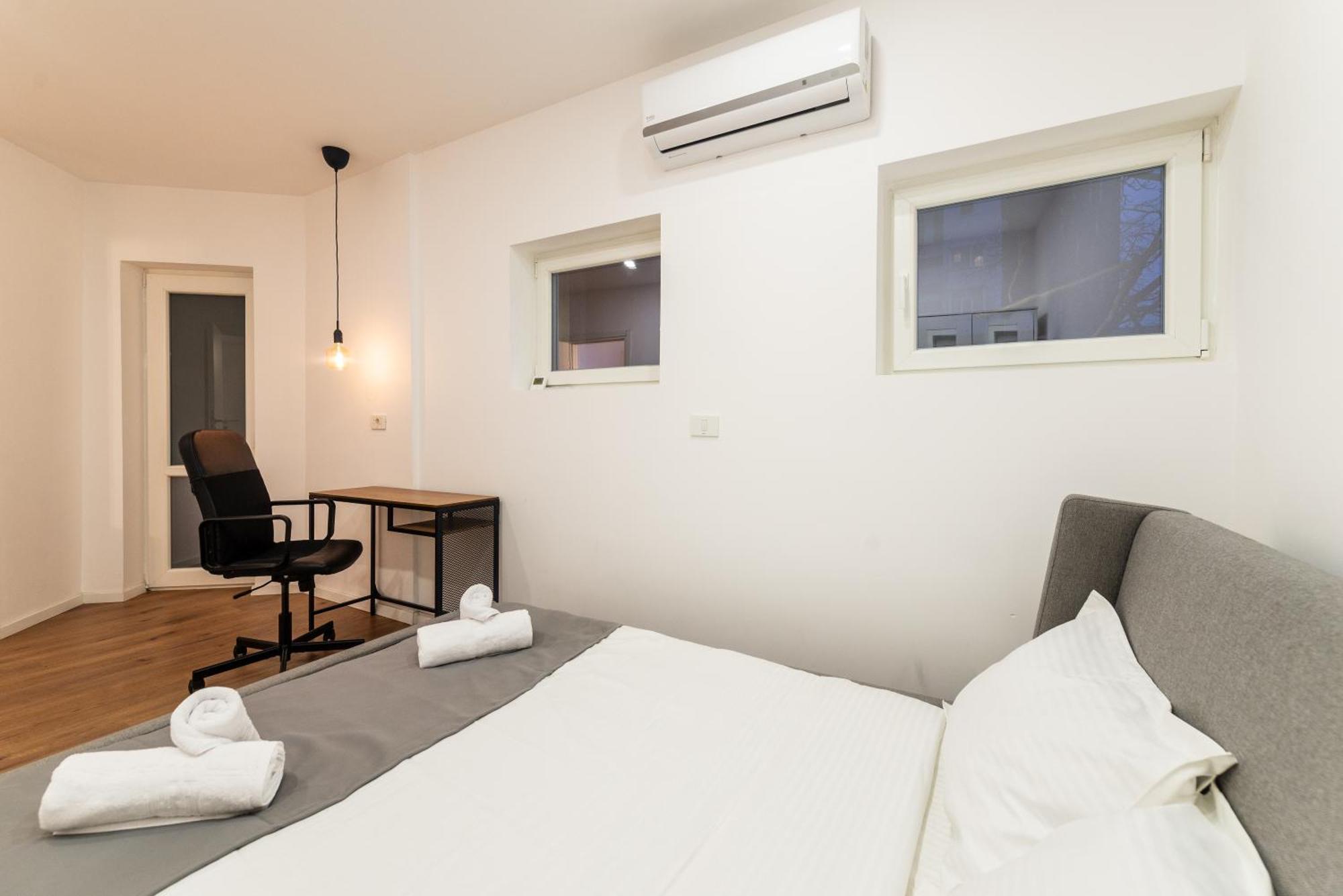 Ultracentral Spacious Apartment 4Br Bukarest Eksteriør billede
