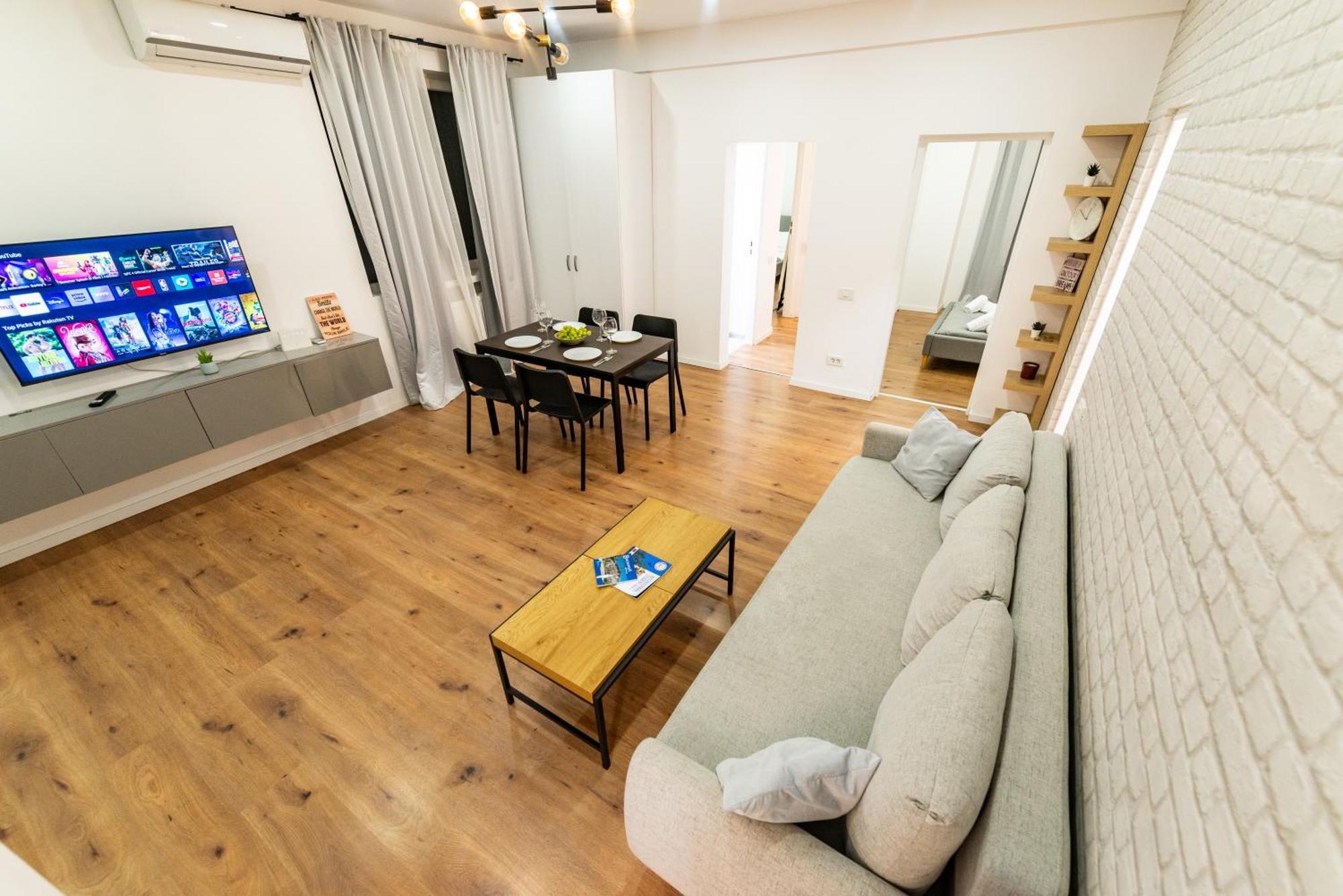 Ultracentral Spacious Apartment 4Br Bukarest Eksteriør billede